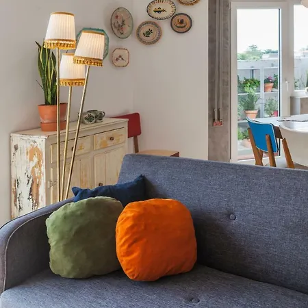 Spacious And Bright Ap Ii Oporto