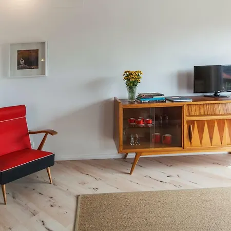 Spacious And Bright Ap Ii