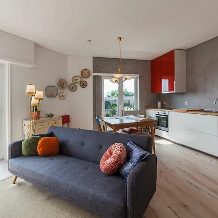 Daire Spacious And Bright Ap Ii